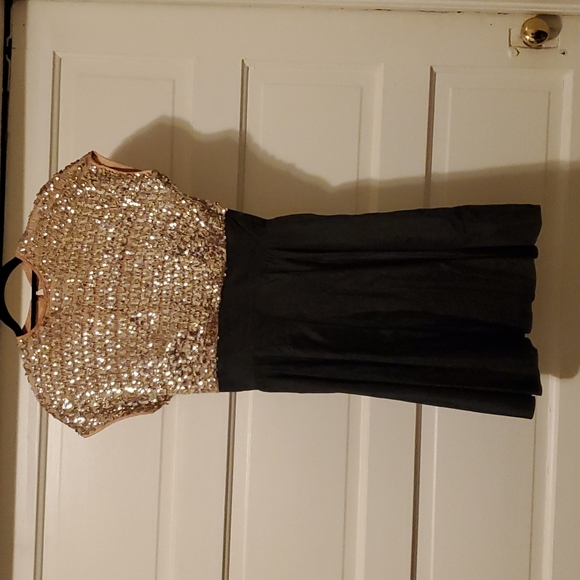 CLOSET CLOSING 7/31 Gold and Black Violet Chachki Dress - Picture 3 of 14